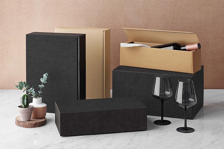 Schwarze und braune Präsentverpackungen