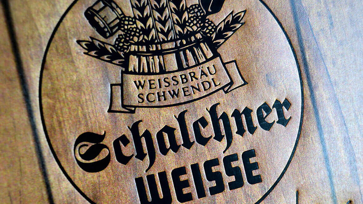 Holzkiste Rustikal mit individueller Logoprägung